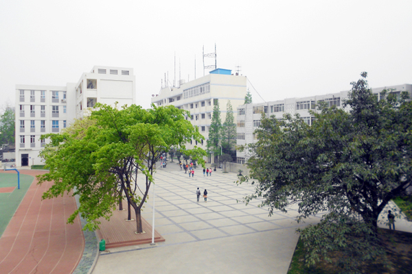重庆市荣昌区职业教育中心地址在哪里